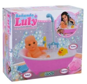 Bañando A Luly Con Bañadera