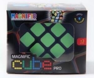 Magnific Cube Pro C/exhibidor